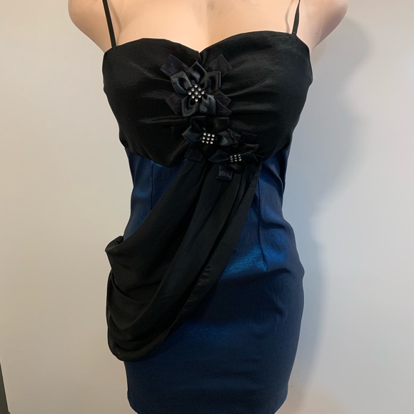 Women junior blue/Black Ruffles Bodycon short mini dress size (L) sleeveless - Picture 8 of 14